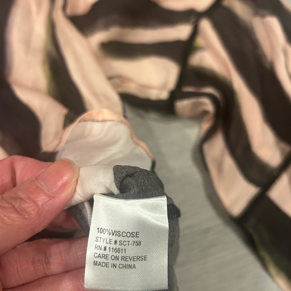 Self Contrast Ladder Sleeve Pink Zebra Print Button Up Size M - Picture 5 of 6